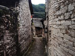 -高荡千年布依古寨旅游景区