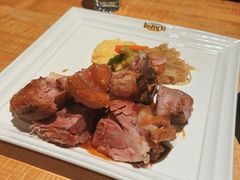 -LENBACH兰巴赫西餐啤酒坊(大连东港店)