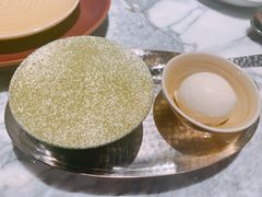 龙井提拉米苏配绿茶冰淇淋-湖滨28中餐厅·西湖宴·杭州君悦酒店