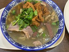 -叶新小吃店(来凤小区总店)