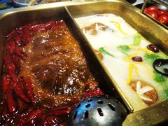 尚尚仙胡椒猪肚鸡锅-尚尚仙·酸汤猪手·猪肚鸡火锅(华联万柳购物中心店)