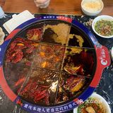 是不是每个重庆人心里都有一家属于自己的“最好吃”火锅店