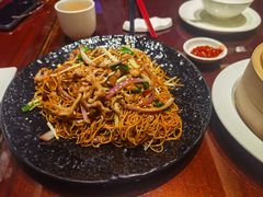 -广州中心皇冠假日酒店·百粤楼