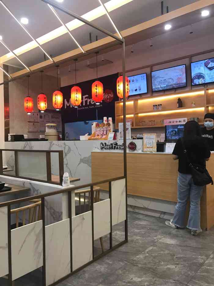 经常过来万科开会,路途遥远呀 好万科这边美食居多,可以安抚我受伤的