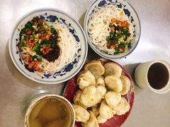 拌粉-高师傅特色米粉汤包(建设路店)
