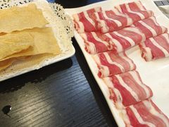 -楼外楼大刀肉传统火锅居(幸福街店)