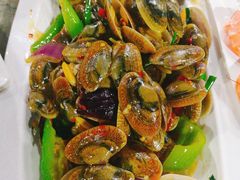 -四川小胡子海鲜(丁村万人海鲜广场店)