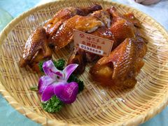 招牌吊烧鸡-岭下农庄·农家菜·野生大头鱼·公司团建(福永凤凰山店)