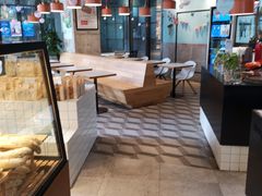 -Dough&Joe团憩(瑞虹天地月亮湾店)