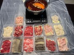 -二荆条·蜀鲜汇城市森林火锅