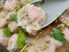 招牌野馄炖-老谢野馄饨(延安路店)