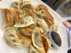 -江城燕子大排档(江汉路步行街店)