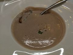 野生牛肝菌蘑菇汤佐黑松露油-马克西姆餐厅(崇文门店)