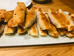 猪肉香菇锅贴-伊喜饺子·烤鸭(五道口学院路店)
