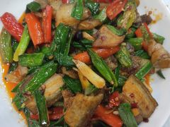 小炒肉-乡土特色.冷锅鱼.牦牛肉汤锅