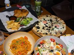 -JINNS锦时 steak&pizza(浸信会礼拜堂旧址店)