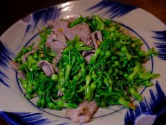 -Cuc Gach Quan Restaurant