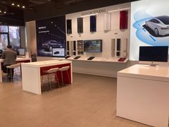 -TESLA 特斯拉(上海太古汇体验店)