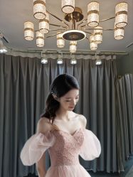 -衣贝姿婚纱礼服馆