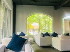 -穹六人间 people 6(岳阳路店)