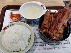 -馋员外排骨米饭(红旗街万达店)