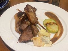 -岷山饭店-芝芝自助餐厅