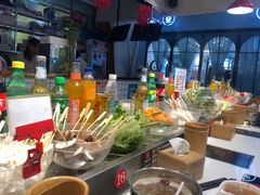 -百品聚旋转火锅(号外店)