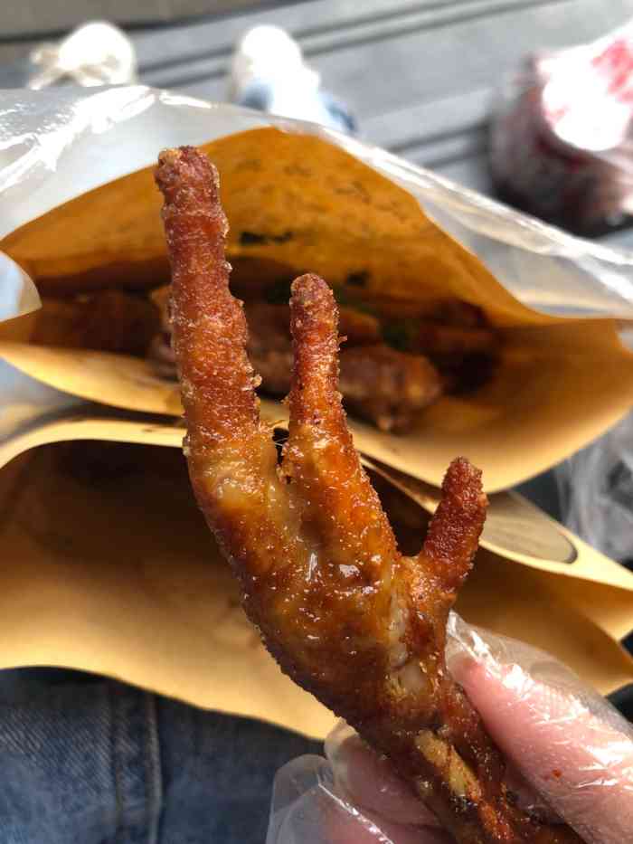 降龙爪爪(洪崖洞店)-"06山城寻吃306重庆网红小吃降龙爪爪.