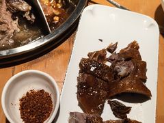 -大众跷脚牛肉馆·非遗传承单位(峨眉山店)