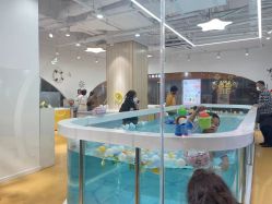 -爱玩爱游亲子母婴(旭辉广场店)