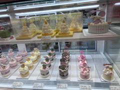 -好利来(上海长宁龙之梦店)