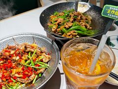 -费大厨辣椒炒肉(沙河万达店)