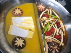 红颜花胶鸡锅-湊湊火锅·茶憩(石家庄万象城店)