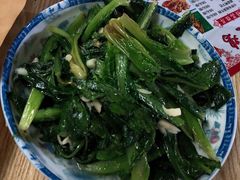 炒油麦菜-涠洲岛香蕉鸡