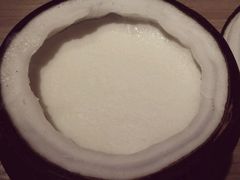 -志龙皇冠吃货椰子铺
