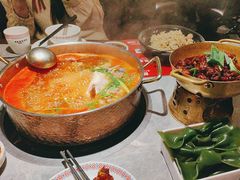 -野山舂·贵州现舂酸汤牛肉(民生路店)