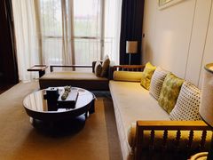 -西双版纳融创皇冠假日度假酒店