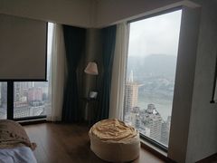 -闲隅江景艺术酒店(解放碑洪崖洞总店)