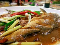 -鑫悦楼煎蟹·16年海鲜大排档