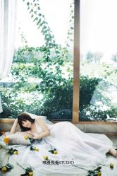 俏皮可爱-巴黎婚纱摄影工作室