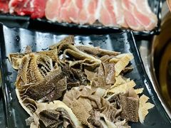 -果松木炭酸菜铜火锅·外婆参鸡汤