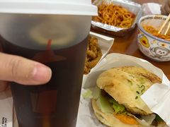 -必胜客(尹山湖歌林公园店)