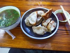 -黄阿姨锅贴大王(万航渡路店)