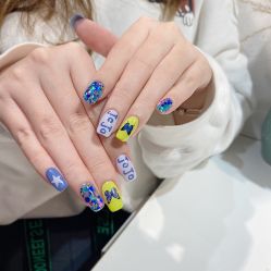 -花岐款式专研健康美甲沙龙