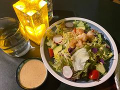 牛油果大虾沙拉-JUKEBOX玖部音乐餐厅(华侨城店)