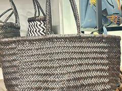 -JuneShop小众设计师品牌集合店