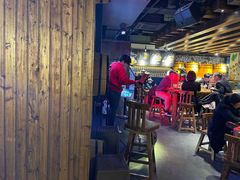 大堂-汉森熊啤酒屋(雨耕山店)