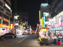 -六合夜市