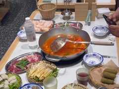 -王奋斗贵州酸汤牛肉火锅