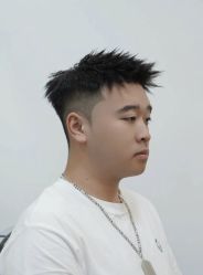 -豪帅男士理容馆